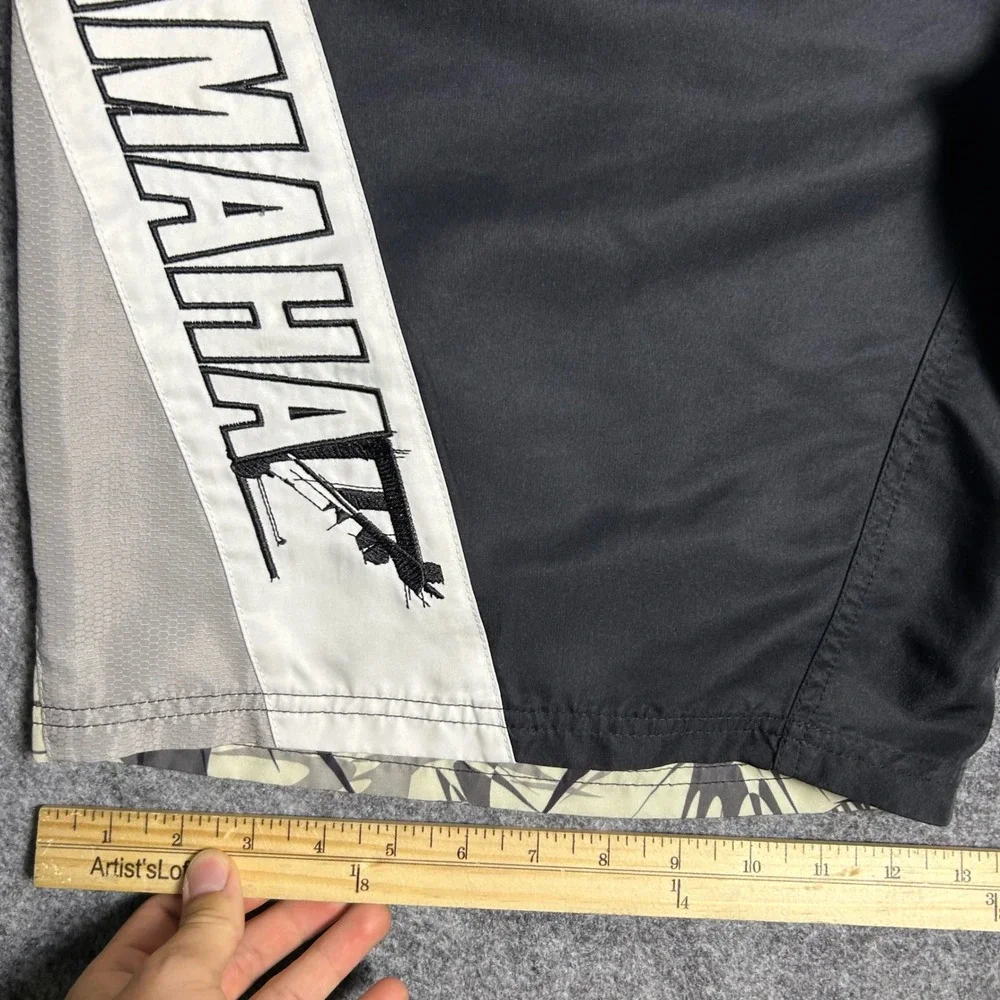 Yamaha Board Shorts Black White Graphic Skater Baggy Y2K Retro Size 36